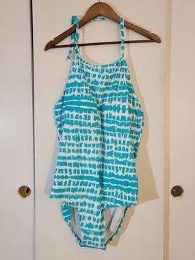 Sea & Sand Aqua Tie-Dye One-Piece Swimsuit